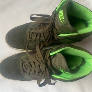 Green Cargo Nike dunk sky hi - Womens